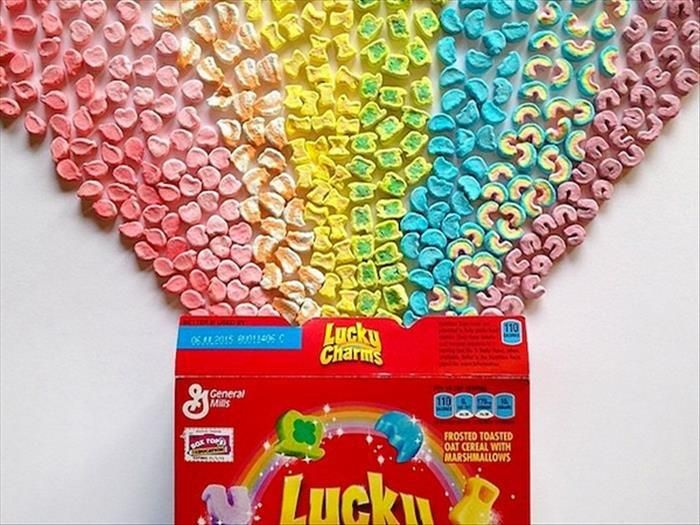 Сухий сніданок Lucky Charms Large Size 422 g 0560 фото