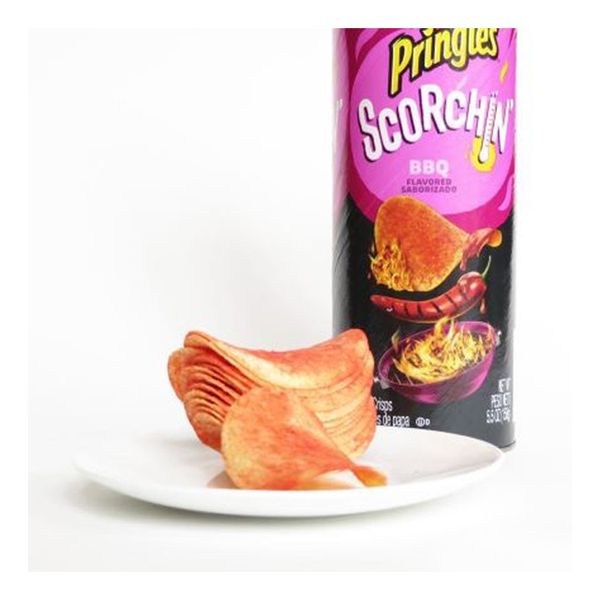 Острые чипсы Pringles Scorchin BBQ 158g 1887 фото