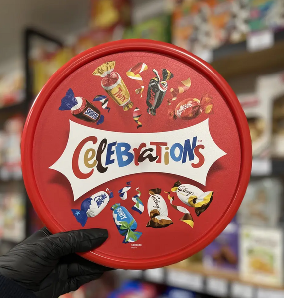Шоколадні цукерки Mars Celebrations у подарунковій коробці 600 г 7781 фото
