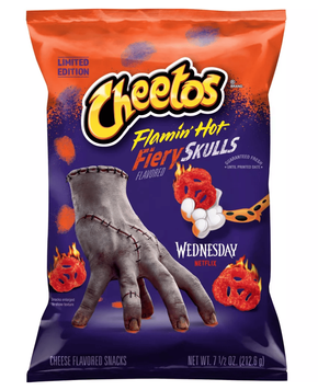 Чіпси Cheetos Netflix Wednesday Flamin' Hot Fiery Skulls&nbsp;212.6г 9368 фото