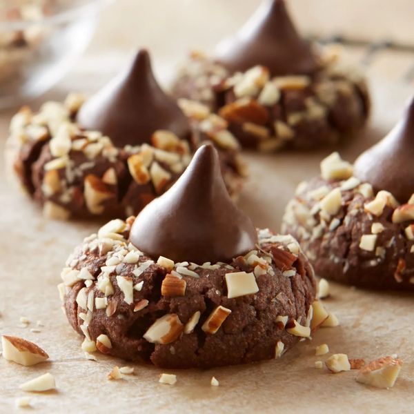 Шоколадные конфеты Hershey's Kisses Milk Chocolate с миндалем 127 г 7350 фото