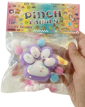 Игрушка-антистресс Таба Лапка Pinch Family Сквиш Лапка Котика фиолетово-белая с блестками 7734 фото