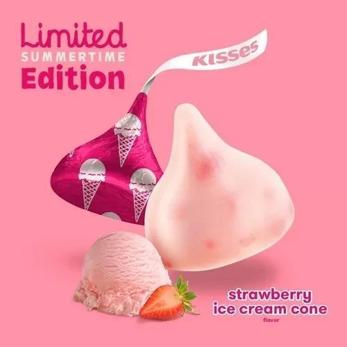 Шоколадные конфеты Hershey's Kisses Strawberry Ice Cream Cone Flavored Candy Bag 118 г 7351 фото