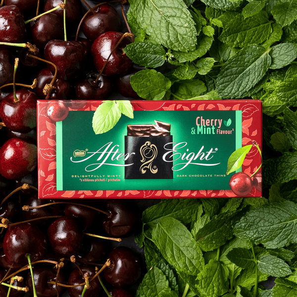 Шоколадні цукерки Nestle After Eight Cherry Mint 200г 11153 фото