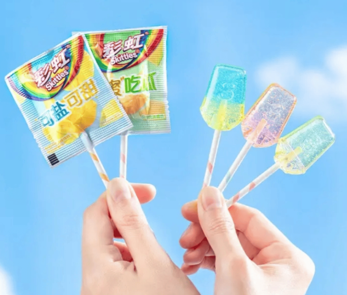 Льодяники на паличці Skittles Lollipops Real Fruit Tea Oriental 54г 10752 фото
