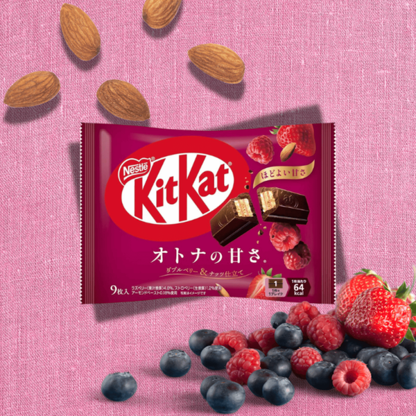 Шоколадные батончики Kit Kat Sweetness Double Berry Chocolate Nuts 9шт, 104г 10906 фото