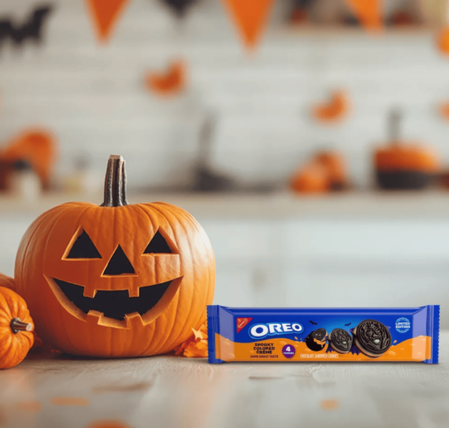 Печиво Oreo Halloween Green and Orange Creme Chocolate Sandwich Cookies 58г 9474 фото