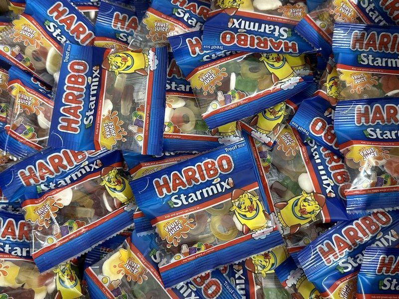 Бокс мини-пакетиков желейных конфет Haribo Starmix Party Box 50шт 800 г 7208 фото