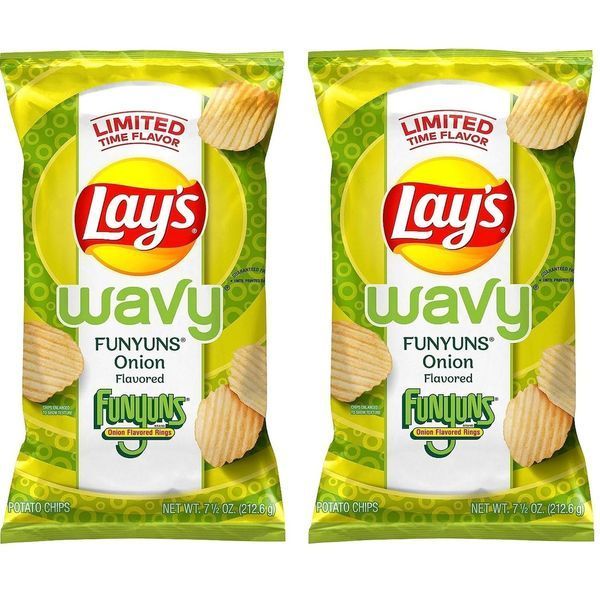 Чіпси Lay's Wavy Funyuns Onion зі смаком цибулі 212.6г 6955 фото