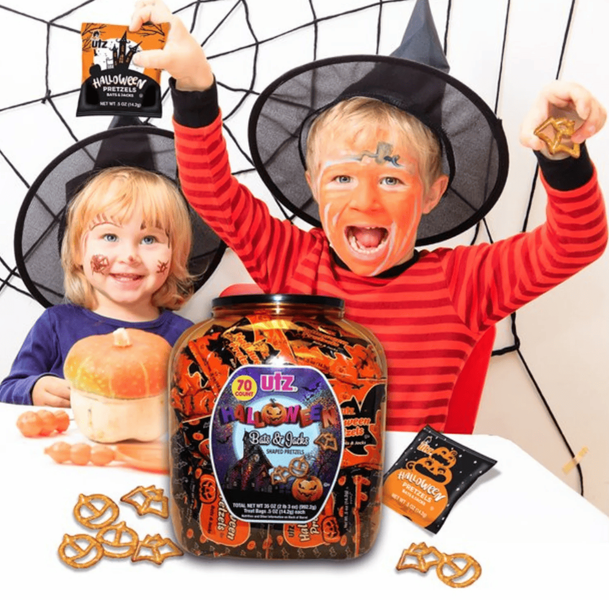 Крендельки Utz Halloween Pretzels Bats and Jacks Treats 2шт х 14.2г 9328 фото