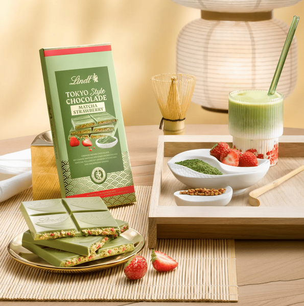Шоколад Lindt Tokyo Style Chocolade Matcha Strawberry 145г 10708 фото