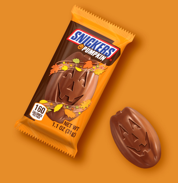 Шоколадный батончик Snickers Pumpkins Shaped Chocolate Candy Bar 31г 9480 фото