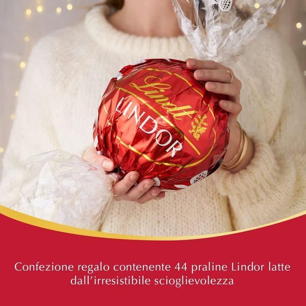Подарочный набор шоколадных конфет Lindt Lindor Maxi Boule Praline di Cioccolato al Latte 44шт 550 г 7698 фото
