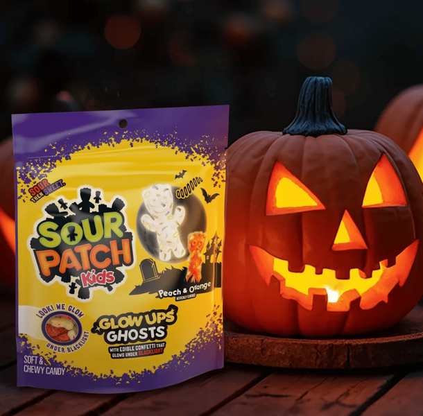 Жевательные конфеты Sour Patch Kids Glow Ups Ghosts Halloween Soft & Chewy Candy 237г 11927 фото