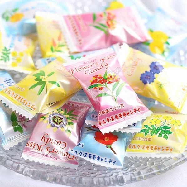 Японські цукерки Kasugai Flower's Kiss Milk Plum Candy 135g 4958 фото