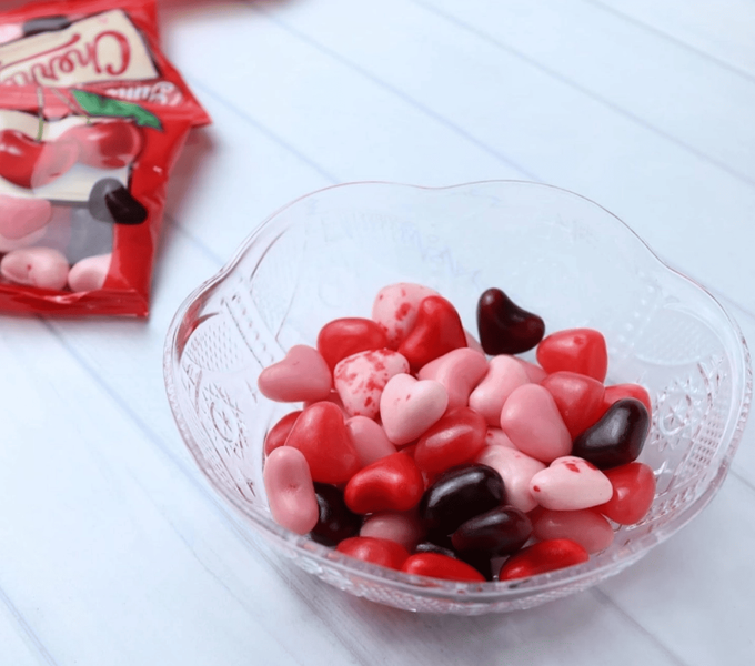 Жевательные конфеты Jelly Belly Cherry Lovers Heart-Shaped Jelly Beans 99г 9970 фото