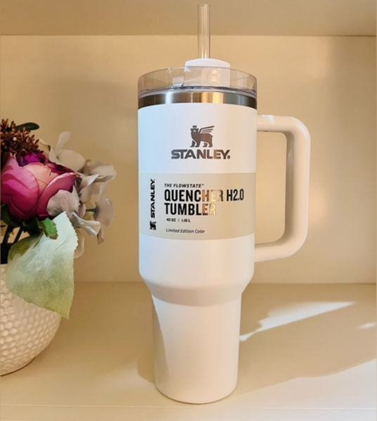 Термокружка Stanley Quencher H2.0 FlowState с ручкой и трубочкой Белая 1183 мл 8639 фото