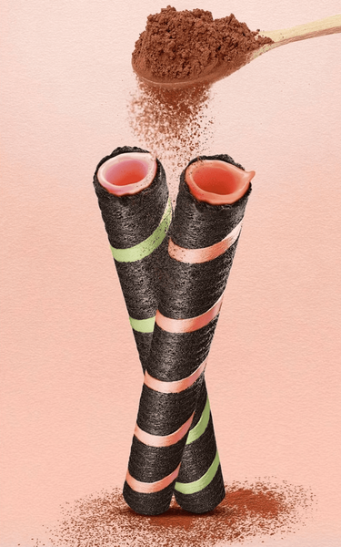 Вафельні трубочки Oreo Cocoa Crispy Roll Pickled Plum & Tomatoes 50г 11066 фото