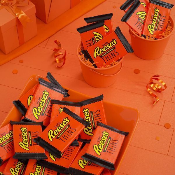 Шоколадная конфета Reese's Thins Dark Chocolate Peanut Butter Cups Candy 1шт 10517 фото