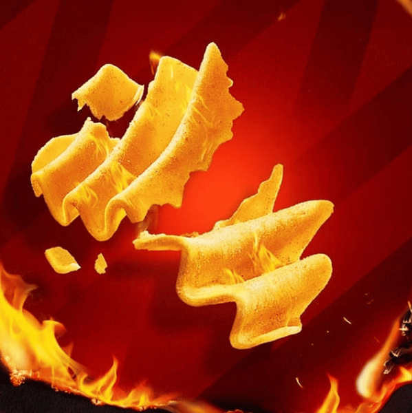 Чіпси Lay's Wavy Potato Chips Spicy Latiao Flavor 70г 9586 фото