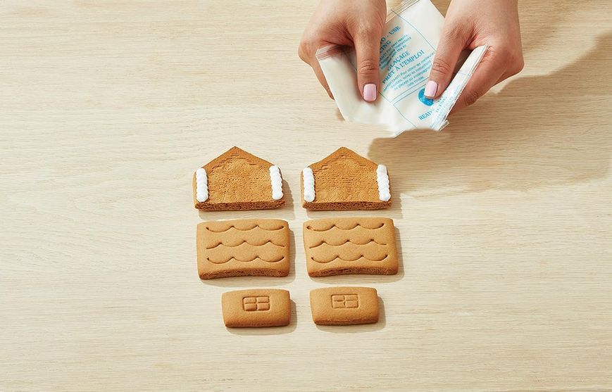 Пряничный домик Create a Treat Gingerbread Village 314г 7555 фото
