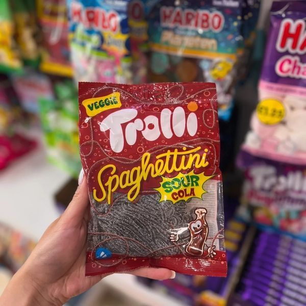 Кислые жевательные конфеты Trolli Spaghettini со вкусом колы 100 г 7382 фото