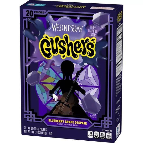 Фруктові жувальні цукерки Gushers Halloween Wednesday со вкусом черники и винограда 20шт 453г 7327 фото
