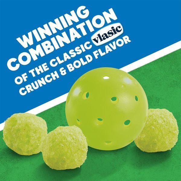 Кукурудзяні кульки Vlasic Pickle Balls Dill Pickle Corn Puffs 56г 9983 фото