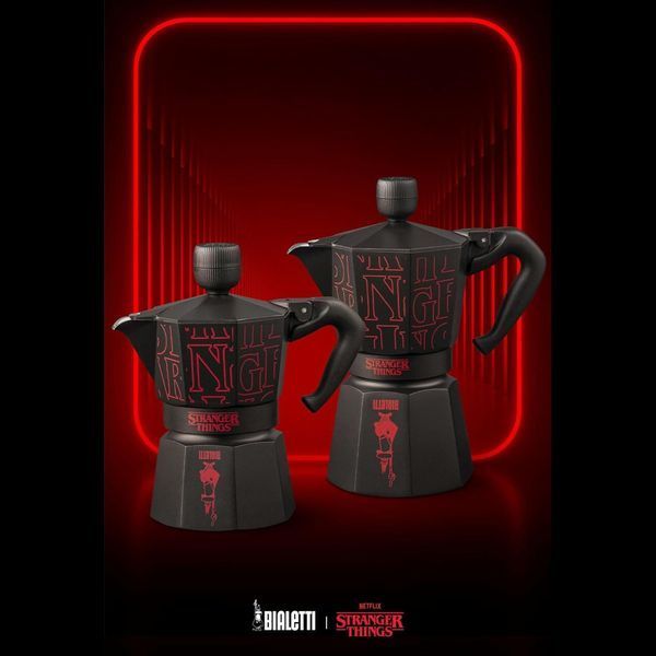 Гейзерна кавоварка Bialetti Moka Express Stranger Things 1шт 11030 фото