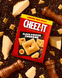 Снеки Cheez-It Black Pepper Cheddar Baked Snack Crackers 351г 11552 фото 3