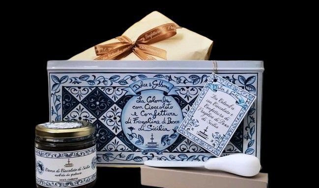 Пасхальный кекс Fiasconaro Fiasconaro Dolce e Gabbana с сицилийским шоколадом покрыт клубничным джемом и темным шоколадом 1кг 6453 фото