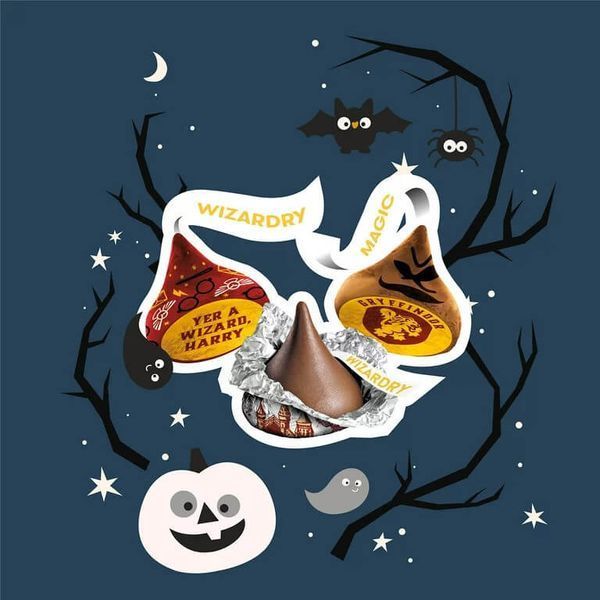 Конфеты Hershey's Kisses Harry Potter Milk Chocolate Halloween Candy Bag из молочного шоколада 766 г. 5556 фото