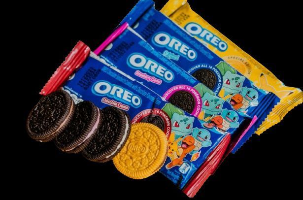 Печиво Oreo Pokemon Strawberry Sandwich Cookie 119.6г 6759 фото