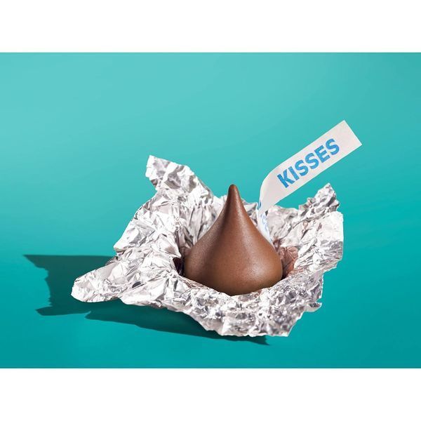 Шоколадні цукерки Hershey's Kisses Milk Chocolate 507г 11511 фото