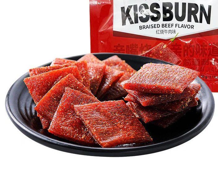 Китайський гострий снек латяо Weilong Latiao Kiss Burn Braised Beef 10г 8636 фото