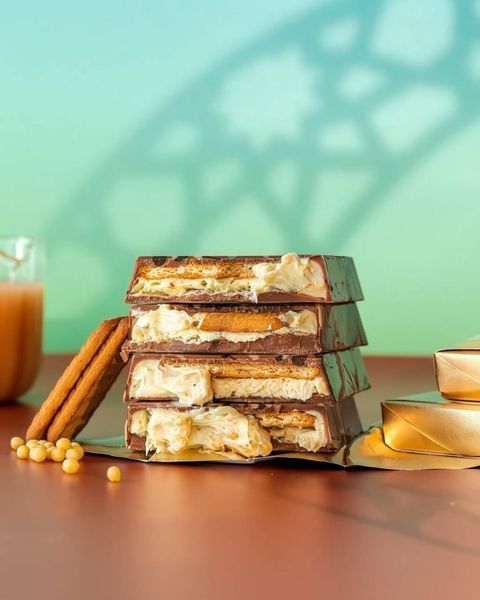 Дубайский шоколад Fix Dessert Chocolatier со вкусом карака печенья и кардамона 200г 8394 фото
