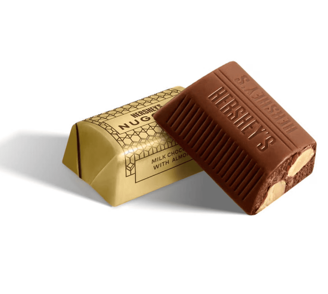 Шоколадні цукерки Hershey's Nuggets Milk Chocolate Almonds 249г 11512 фото