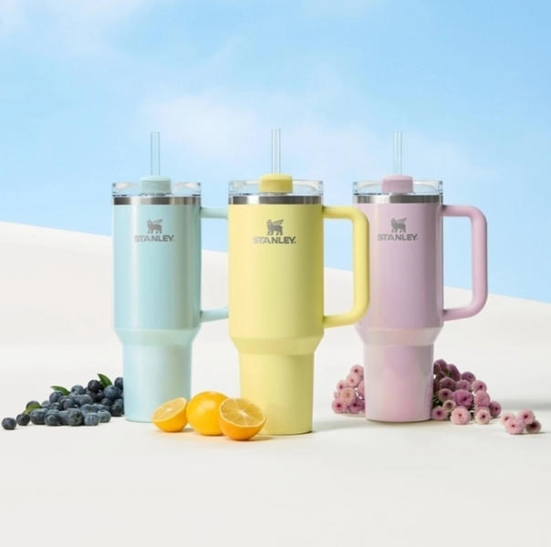Термочашка Stanley Quencher H2.0 FlowState Vacuum Insulated Stainless Steel Tumbler Hydrangea Гортензия 1180мл 8643 фото