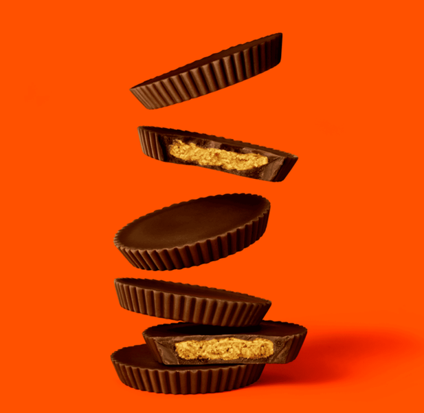 Шоколадні цукерки Reese's Thins Dark Chocolate Peanut Butter Cups 341г 11513 фото