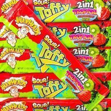 Жувальна цукерка WarHeads Sour Taffy Bar Tropical 2в1 Strawberry Kiwi 42г 6784 фото