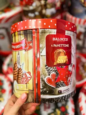 Різдвяний Пиріг Balocco Panettone Happy New Year з шишками 750g (2334) фото 1