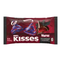 Конфеты Hershey's Kisses Halloween Dracula with Strawberry Crème 255g