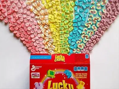 Сухий сніданок Lucky Charms Large Size 422 g (0560) фото 1