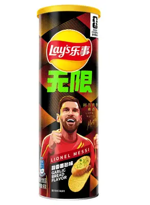 Чипсы Lay's FIFA Lionel Messi Garlic Bread Flavor 90г (11015) фото 1
