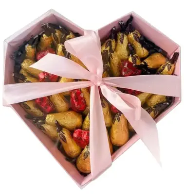 Подарочный набор Abtey Poire Williams &amp; Hershey's Strawberry Hearts 44шт (10989) фото 1